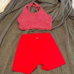 EUC buffbunny XL Rosa bra and L legacy shorts salsa red and bossy